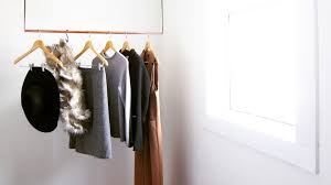 Reasons For A Minimalist Closet